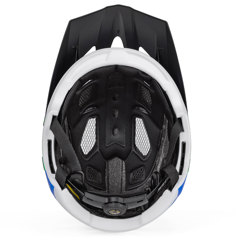 The CORE 02 DETACHABLE- BLACK